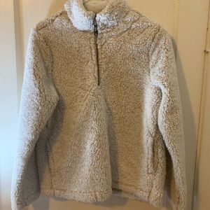 Fluffy, warm, 1/4 zip. Medium (8-10)